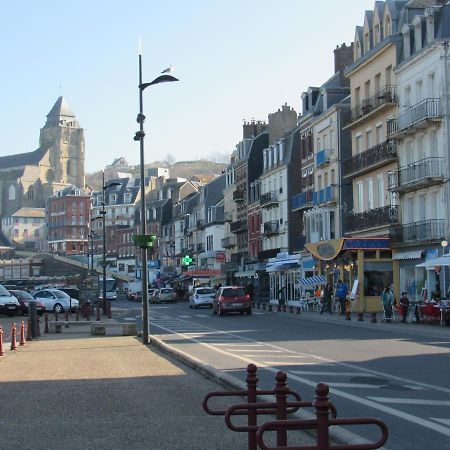 Entre Mer Et Falaises Le Treport Bagian luar foto